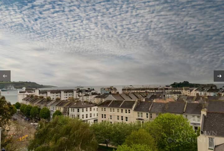 Modern 3 Storey Townhouse Close To The Seafront - Plymouth