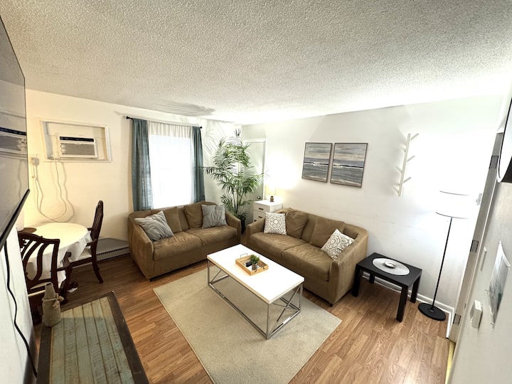 Budget-friendly 2br/2ba • Walkable To Events - Virginia Beach, VA