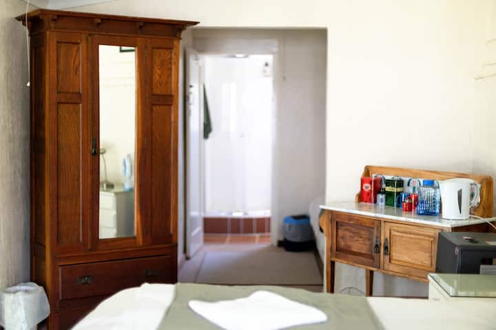Welcome To Rose Cottage, Country Escape - Underberg