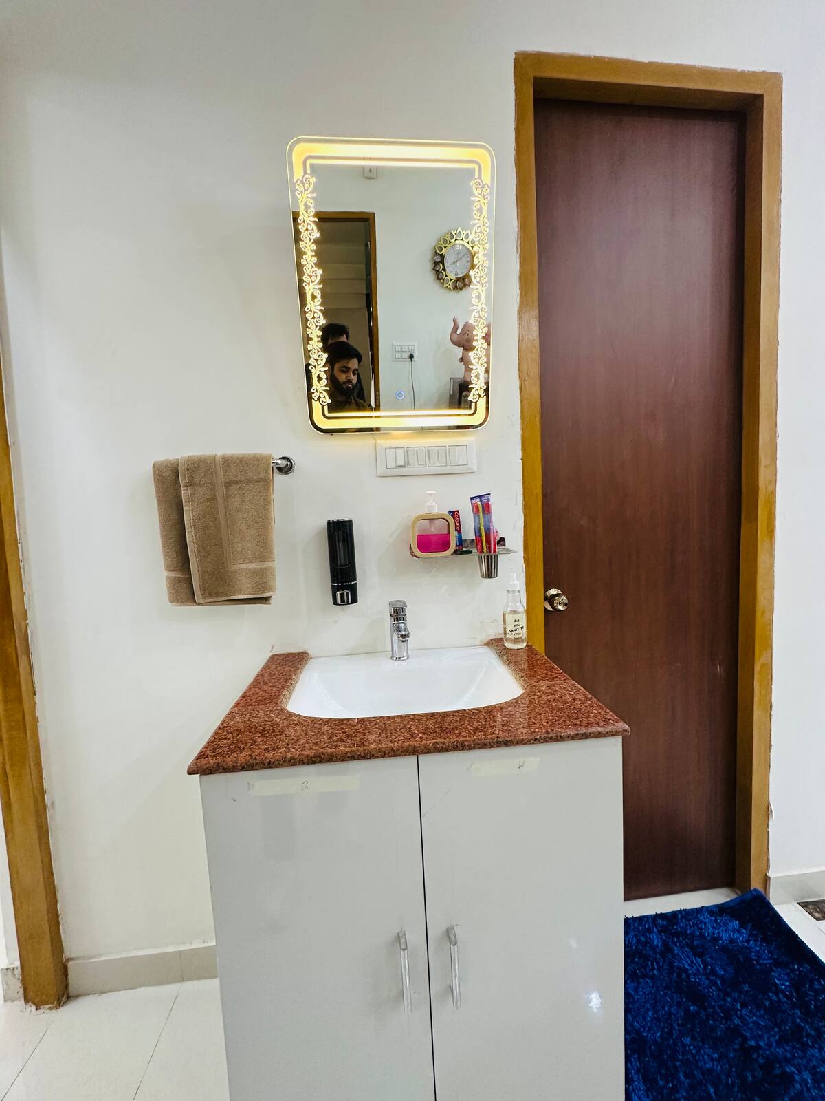 The Green House Bathroom