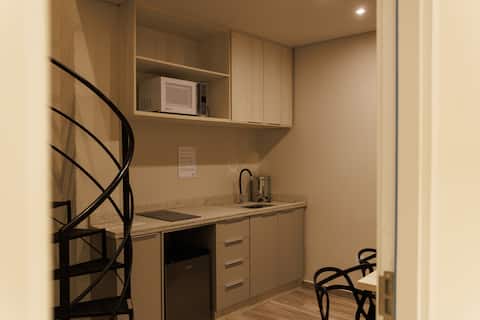 Popular Airbnb listing: Lou Studio Urban Mezzanine in Guarapuava