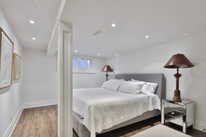 Lägre våning - Sovrum