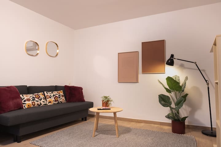 Studio Chic Bordeaux Près Aéroport Et Centre-ville - Brussels Charleroi Airport (CRL)