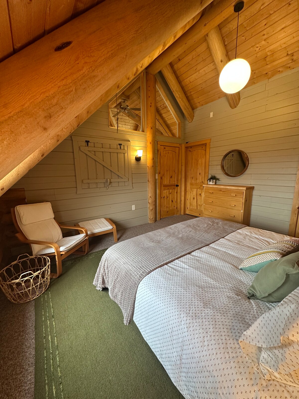 Beautiful Mtn Cabin