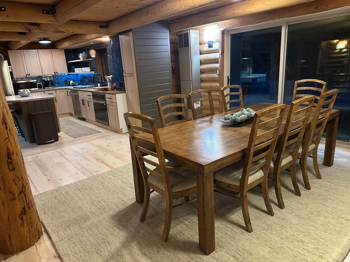 Beautiful Mtn Cabin
