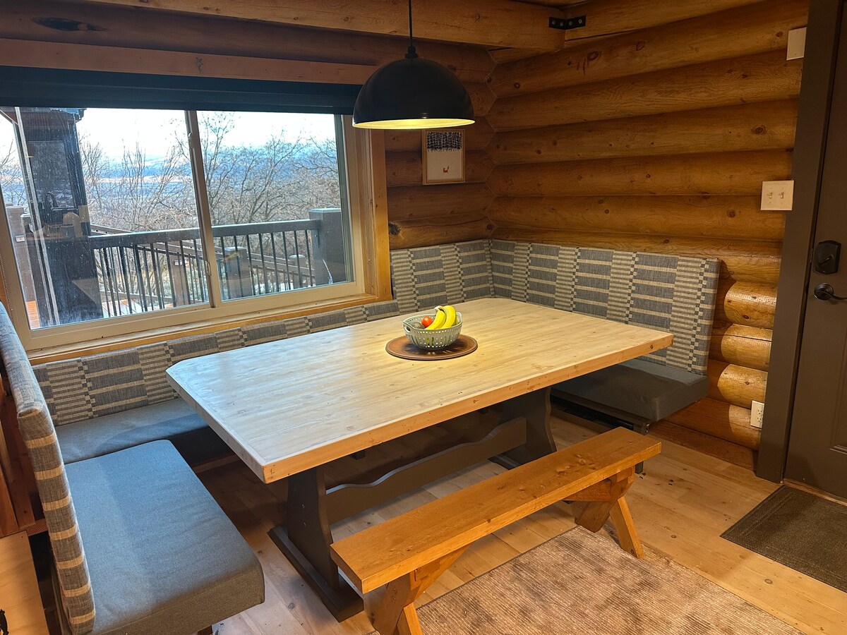 Beautiful Mtn Cabin