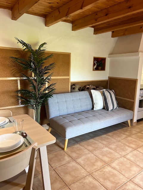 Popular Airbnb listing: Casa do Vale in Bordeira