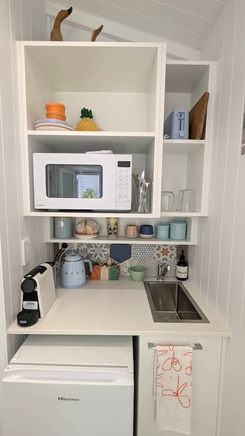 Popular Airbnb listing: Bulli Beach Studio in Wollongong City Council