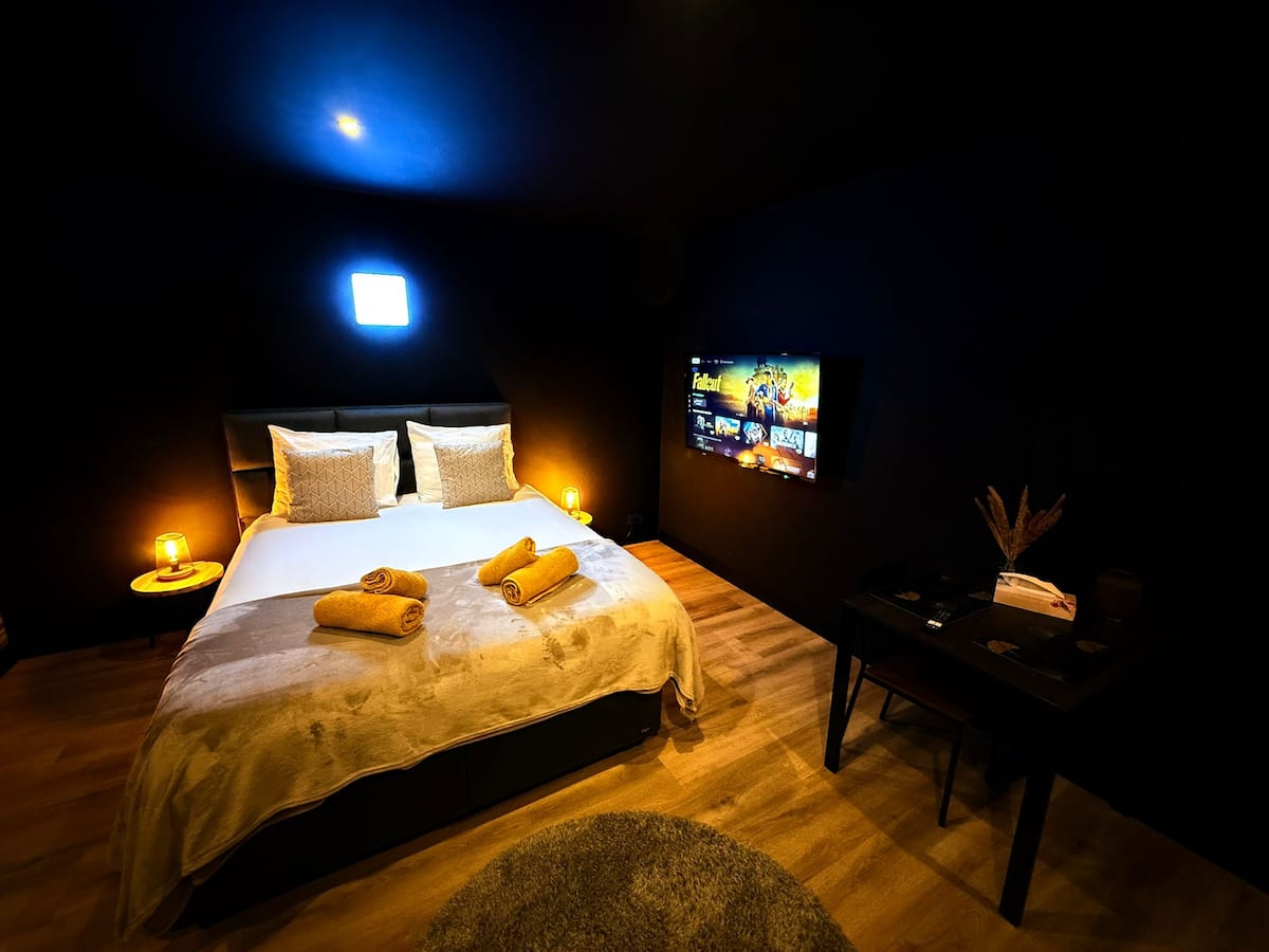 Moon Room 4 — photo 8 sur 15