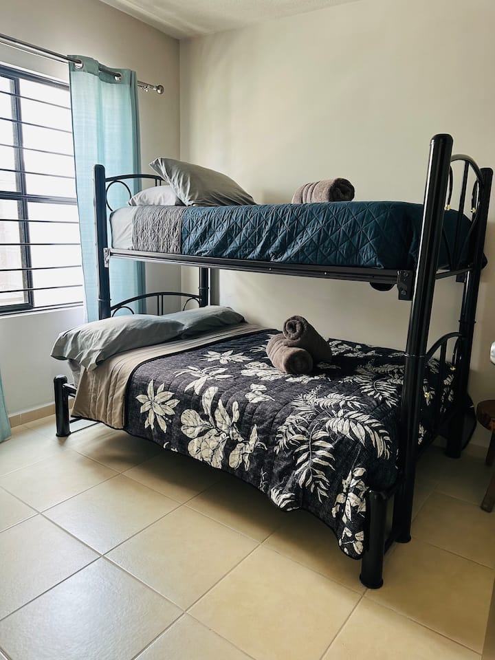 საძინებელი 1