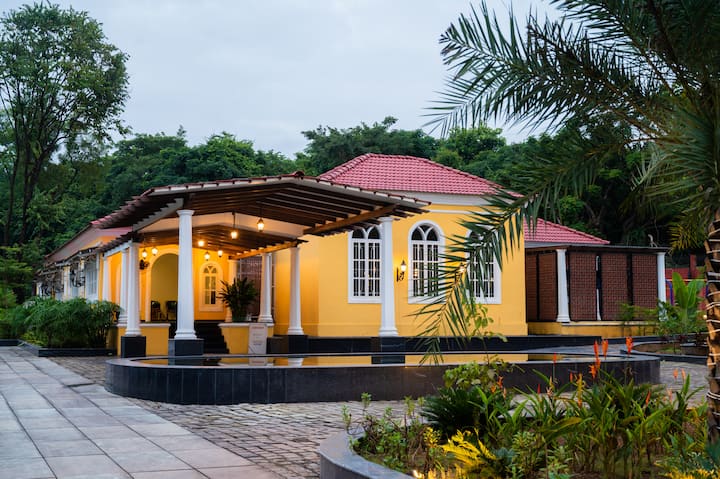 Spanish 6br Private Villa Near Mapusa With Pool - Goa
