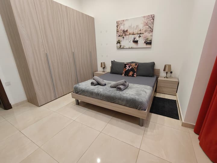 Affordable Stay Near Ballutta Bay - Malta