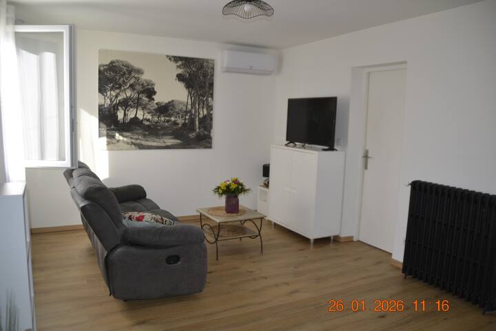 Appart  2p Rdc   Quartier Calme - Saint-Laurent-d'Aigouze