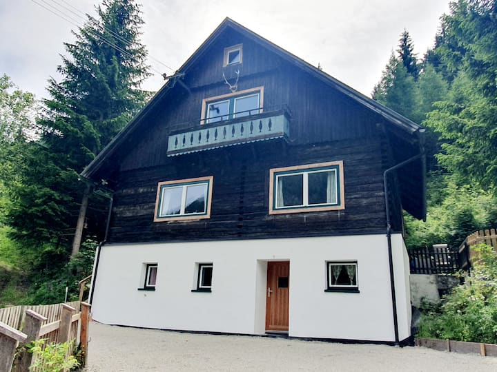 Urige Ferienhütte Im Salzburger Lungau - Katschberg