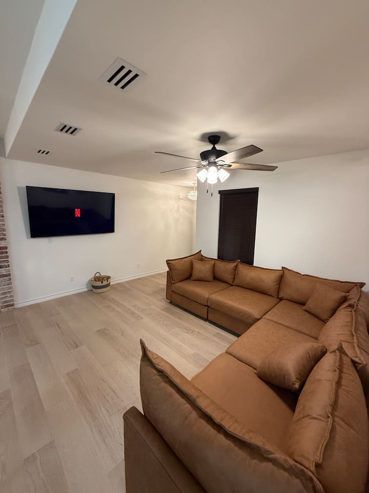 Dream Casa Blanca (Beautiful Brand New Home) - Harlingen, TX