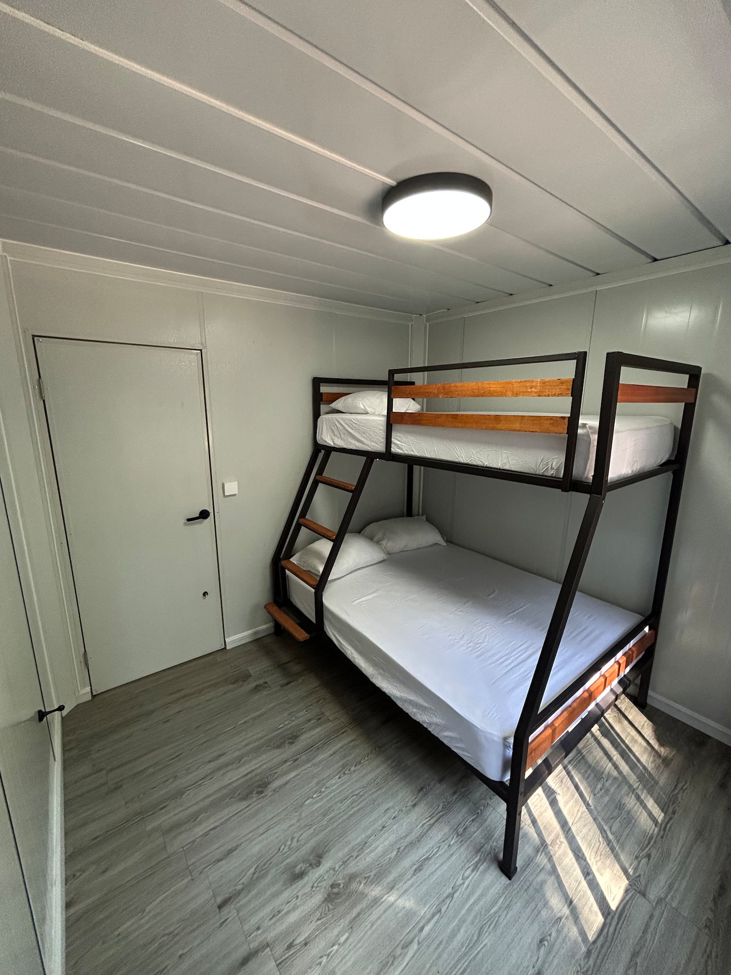 El Chorro Home — cocina equipada