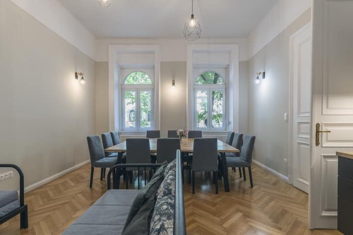 Pearl Of Budapest With Own Beertap - Budimpešta