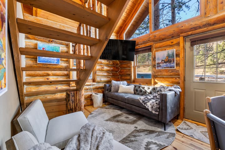 Ponderosa Retreat: Log Home W/ Hot Tub - Núi Rushmore
