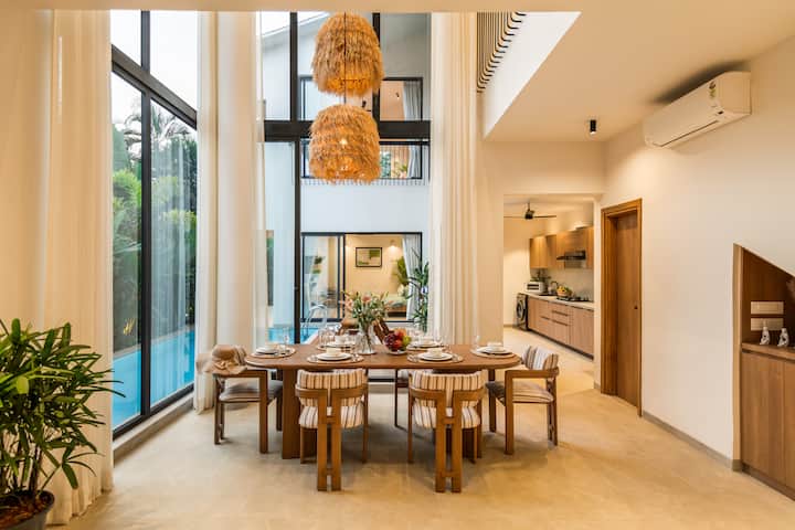 Dining area image 3