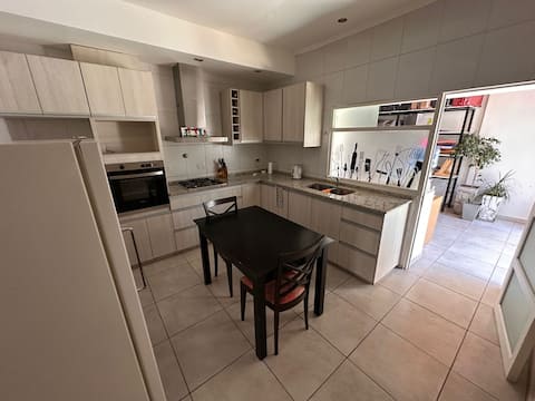 Top Airbnb: Casa Iselín in Departamento San Rafael