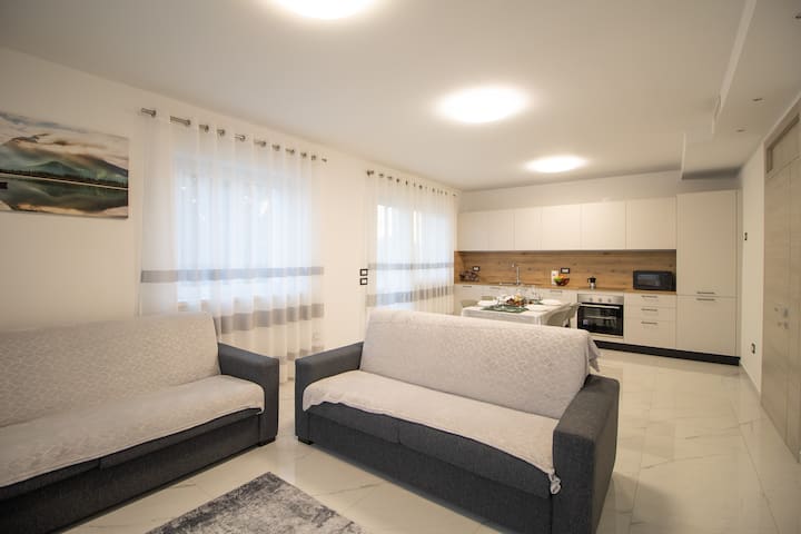 Loft Giuliana - Design Moderno E Comfort - Molveno
