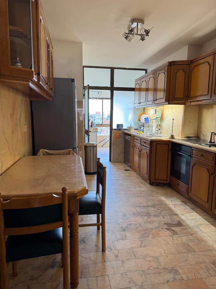 Marvellous 4 Bedroom Apartment - City Center - Rio Tinto