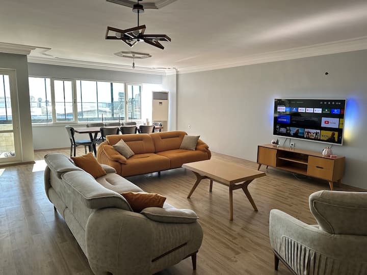 Central Sea View Retreat | Light & Airy |10 Guests - Antalya