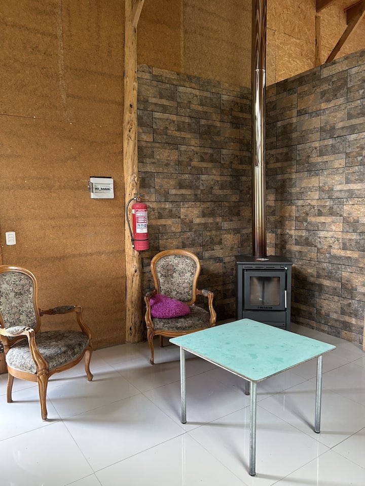 Hermosa Y Rústica Cabaña De Montaña En La Polcura - San Fernando, Chile