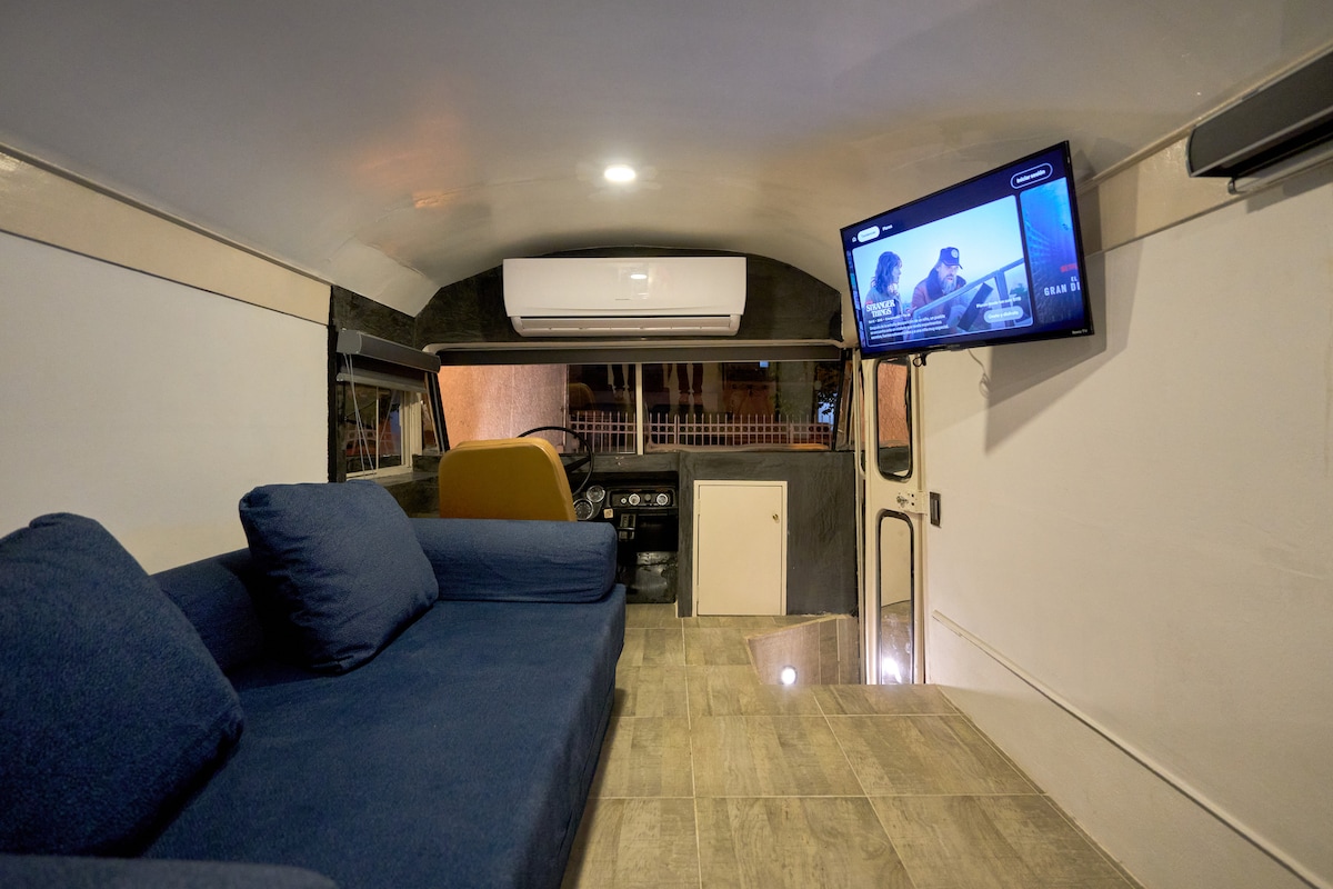 Successful Airbnb property: A unique stay, live in a luxury bus! in Fraccionamiento Campestre