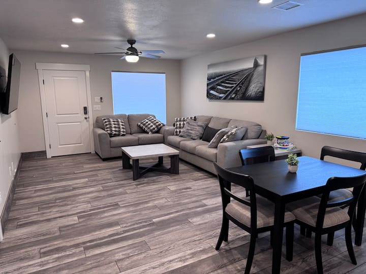 Brand New Modern 2 Bed With En Suites - Page