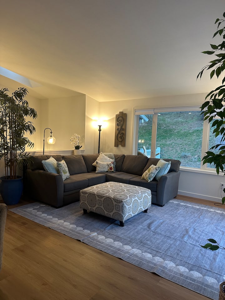 South Hill Generations -Luxury King-pets-central - Spokane, WA