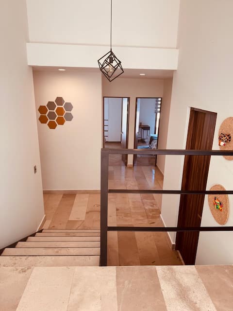 Popular Airbnb listing: The flat in Belvedere