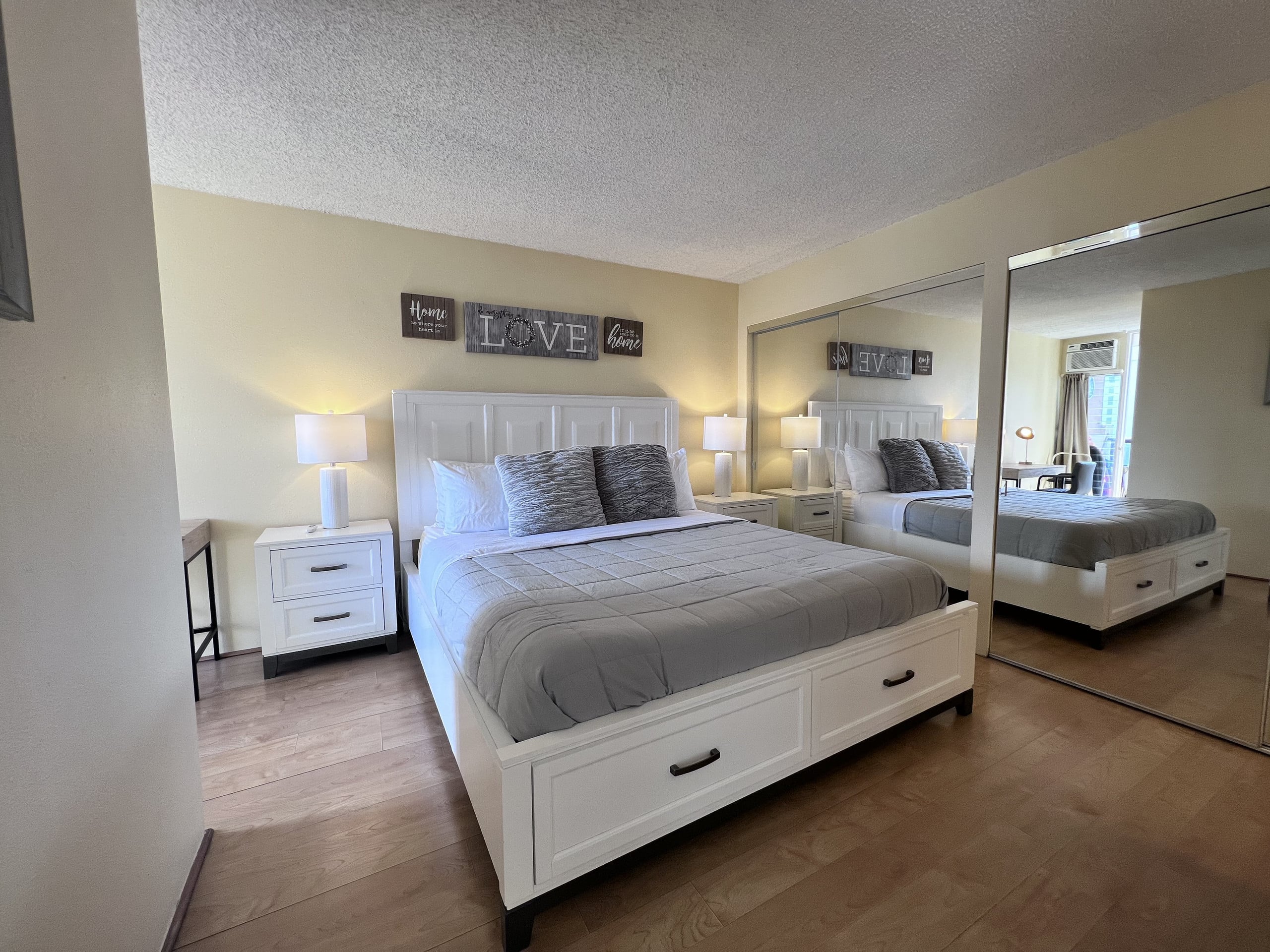 Near beach 1 bedroom lg. Lanai & W/D, free parking - Image 4