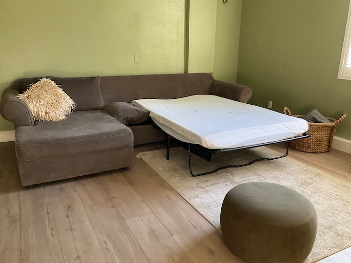 Hillside View Guesthouse - Riverside, CA