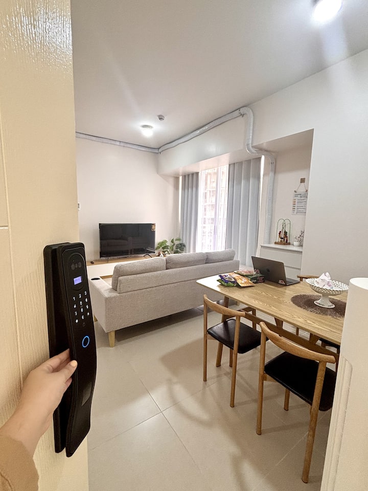 Spacious 3br W/ 2 Balcony, Resort Vibes Near Bgc - Pasig