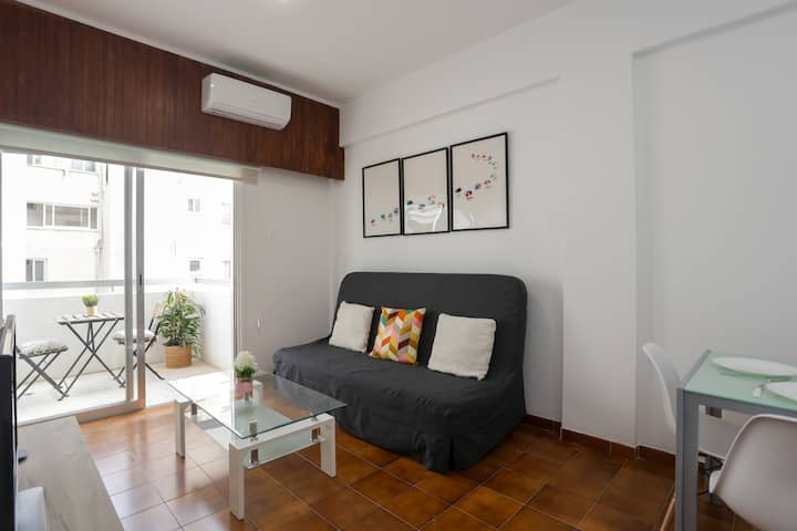 Palmove Makenzy 1bed Charming Apt. - Lárnaca