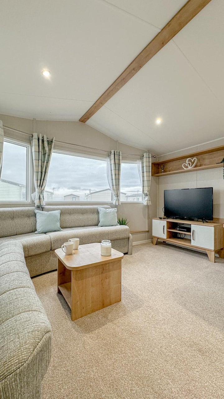 Wheelchair-accessible Van With Adapted Bathroom - Colwyn Bay