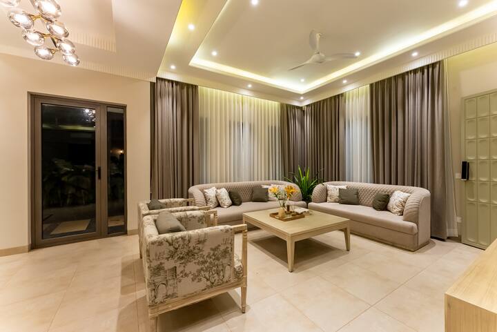 Living room image 3