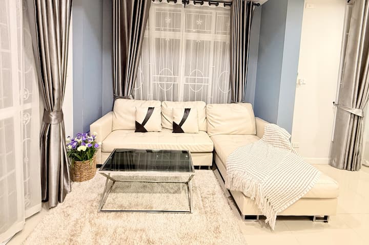 Serenity Family House 4br 4baths Chiang Mai - San Kamphaeng