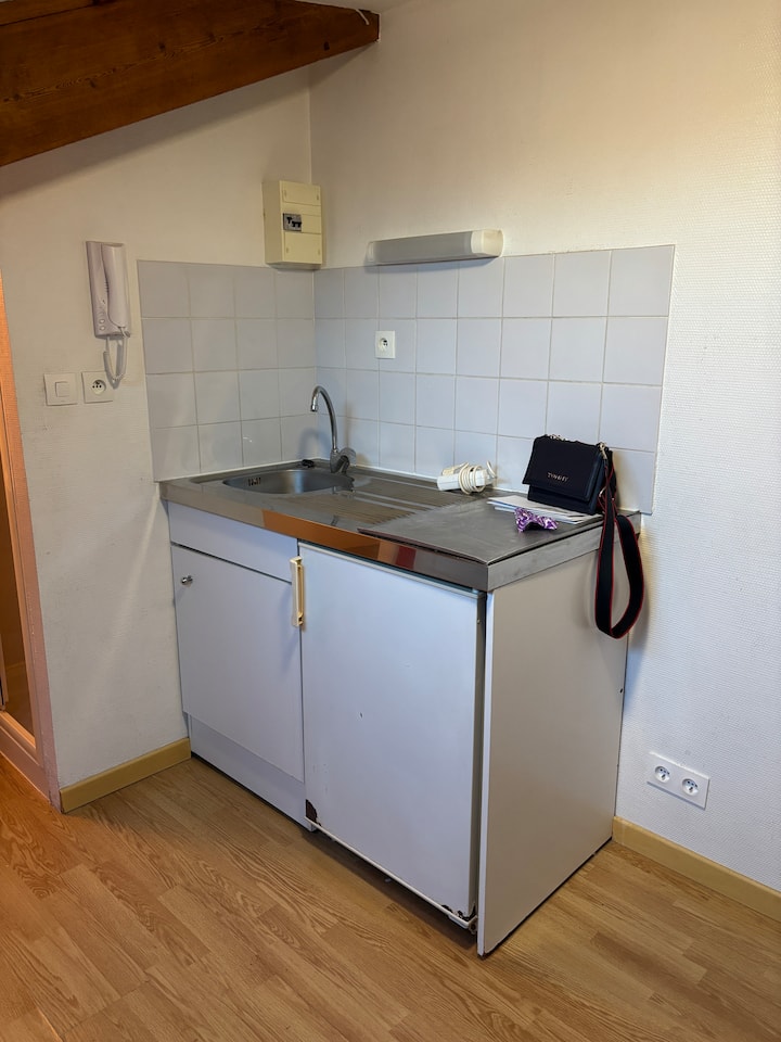 Chambre Individuelle Angers (8m2) - Angers