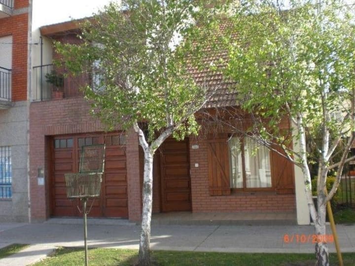 Espectacular Casa En El Centro De La Ciudad - Miramar