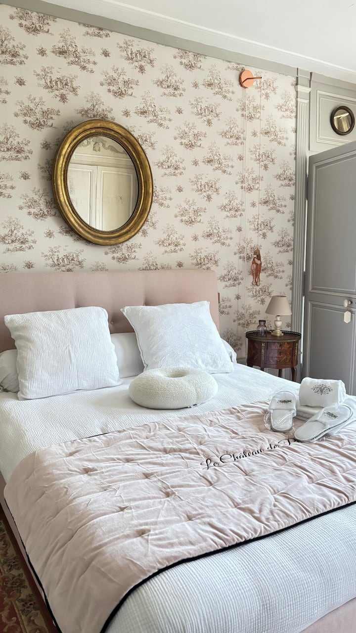 La Chambre Du Château De Pierry - Épernay