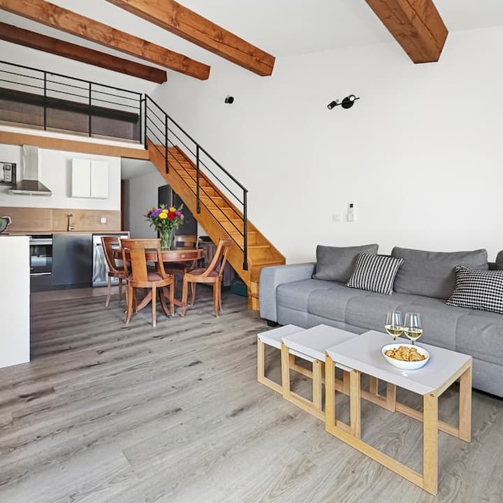 Appartement Moderne Avec Terrasse En Centre-ville - Sainte-Marie-la-Mer