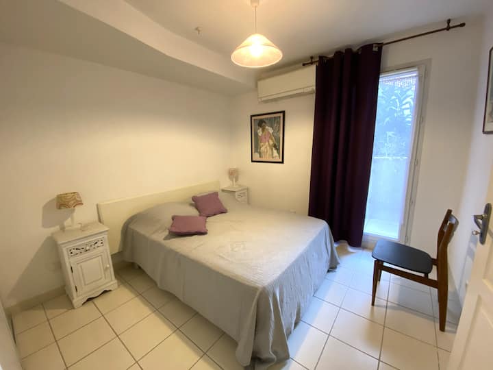 "Capucine" T2 Clim-wifi-parking Centre Ville - La Ciotat