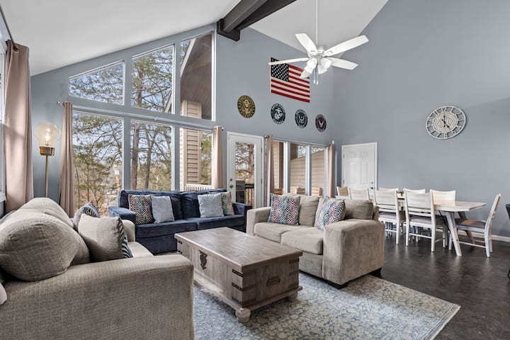 Eagles Landing: 5 Mins From Branson Landing! - Branson, MO