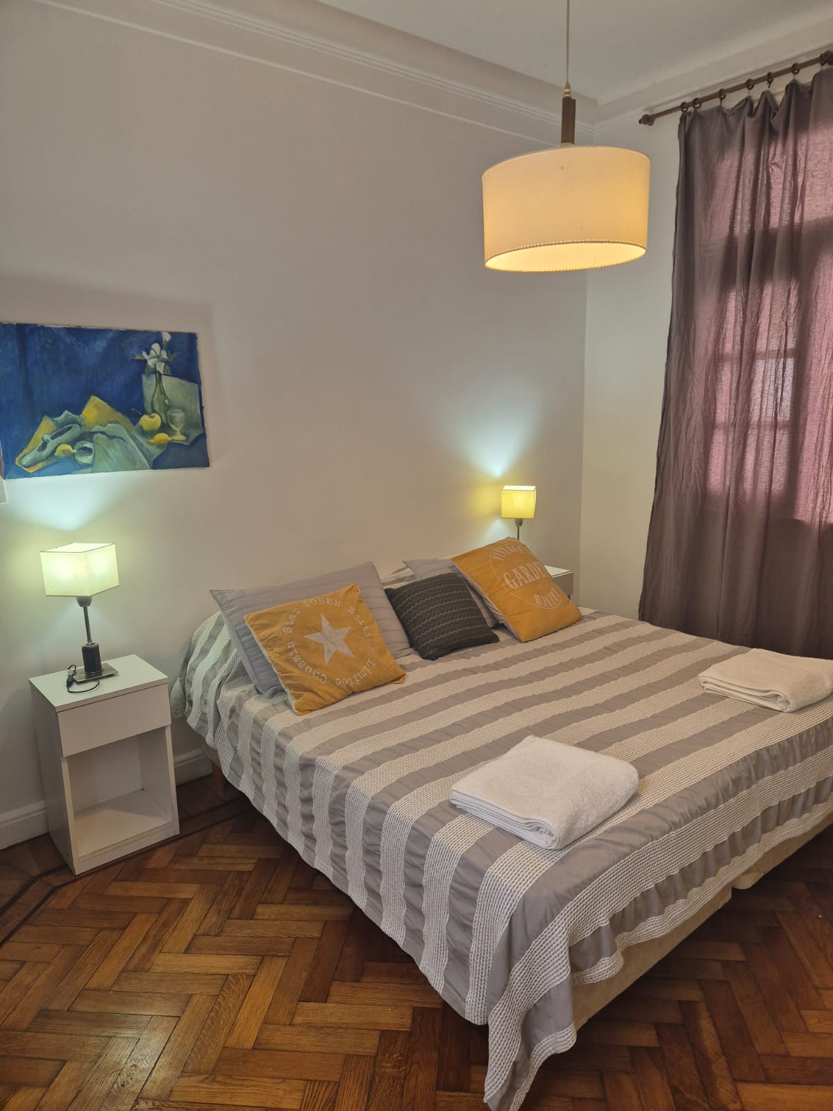 Two-bedroom apartment in Microcentro