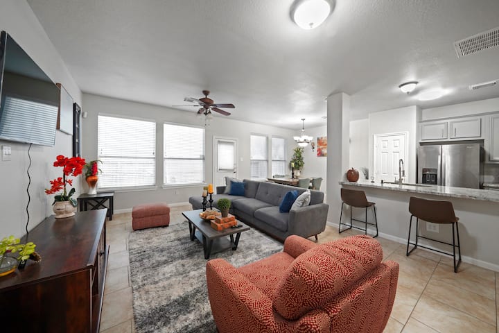 Beautiful Cozy Home In The Heart Of Conroe Texas - Willis, TX