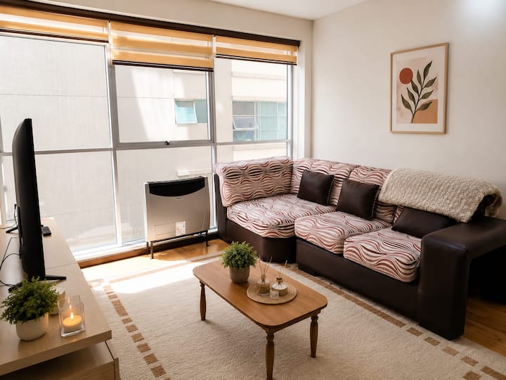 Depto. Amplio En Zona Top| Ideal Familias+smart Tv - La Paz