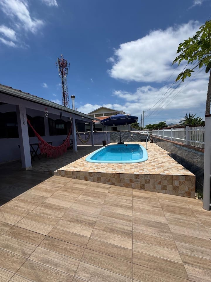 Casa Ampla Com 4 Quartos - Matinhos