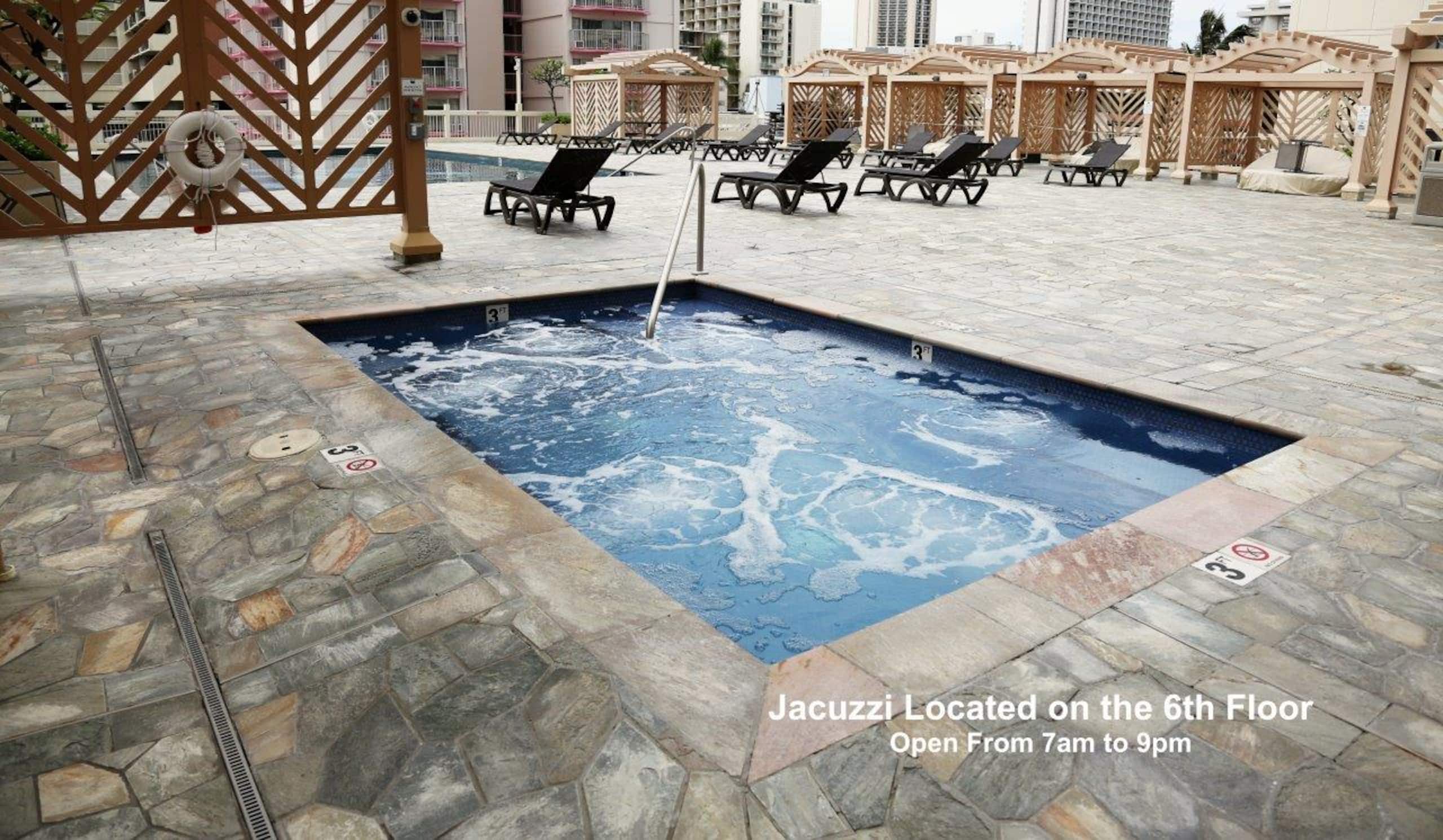 Condo in Honolulu · ★4.67 · Studio · 1 bed · 1 private bath - Image 60